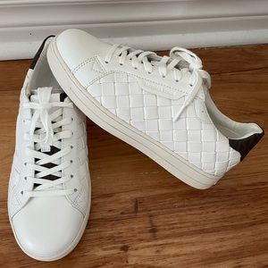 Micheal Kors Keating Lace up Sneakers
